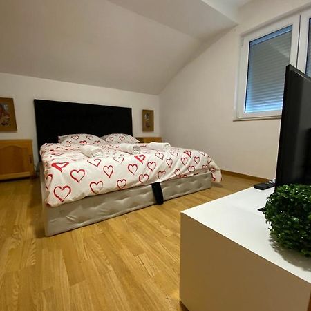 Rok Villa Tesanj Eksteriør bilde